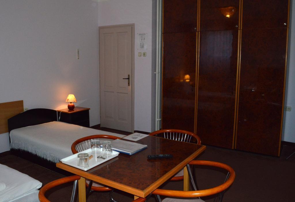 Apollo Motel Kecskemét المظهر الخارجي الصورة