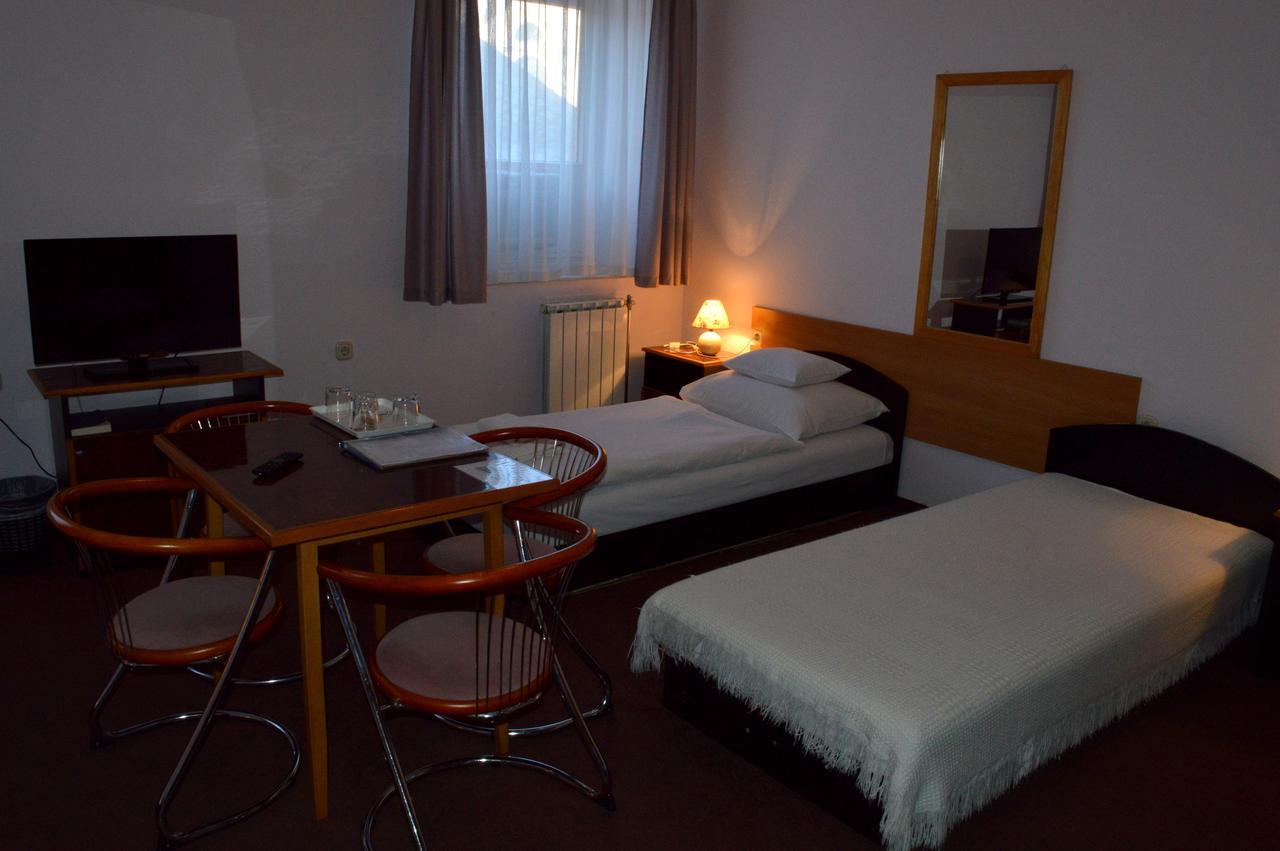 Apollo Motel Kecskemét المظهر الخارجي الصورة